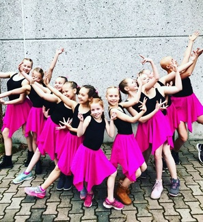 Akrobatiavoimistelun Acrofun-kilpailut Kurikassa 11.11.2017